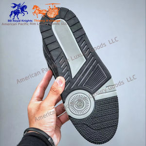 Baskets de sport de luxe originales de haute qualité pour hommes en tissu denim, idéales pour la course et la marche - Product Image 6