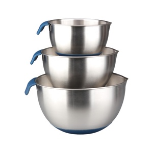 Professional <b>Kitchen</b> Mixing Bowls <b>Set</b> with Interchangeable Graters Nesting Metal Bowls with <b>Silicone</b> Handles and Lids - Product Image 6