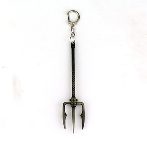 Cannon LOL porte-clés métal Cool arme pendentif Leona légende bouclier porte-clés cadeau pour les Fans jeu bijoux - Product Image 4