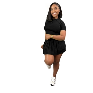 Ensemble 2 pièces décontracté et tendance pour femme : jupe plissée à revers et boutonnage simple, idéal pour le golf et le sport - Product Image 5