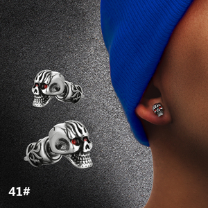 Boucles d'oreilles punk KRKC pour le corps, hip-hop, argentées, noires, rock, gothiques, en acier inoxydable, crâne en cristal, squelette, clous d'oreille - Product Image 6