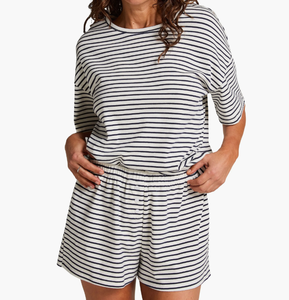 Vente en gros de pyjamas pour femmes, ensembles de vêtements de nuit décontractés, vêtements d'extérieur, shorts à manches courtes rayés personnalisés - Product Image 1