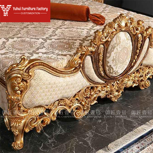 Letto Matrimoniale di Lusso in Legno Massello Italiano con Intagli in Stile Palazzo e Foglia d'Oro, Arredamento Camera da Letto <span class=keywords><strong>Reale</strong></span> per Casa o Appartamento - Product Image 3