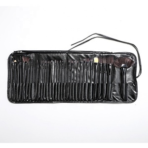 Chất Lượng Cao 32Pcs Màu Đen Trang Điểm Bàn Chải Thiết Lập Tùy Chỉnh Chuyên Nghiệp Logo <span class=keywords><strong>32</strong></span> Trang Điểm Bàn Chải Thiết Lập Với Túi - Product Image 1