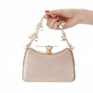 Bolso Tote Casual Brillante y Glamuroso para Mujer - Cierre de Cremallera con Cadena de Cuentas Exquisita - Impermeable para Fiestas y Bodas - Product Image 6