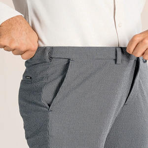 กางเกงผ้าลูกฟูกพิมพ์ลายสีเทาทำจากเหล็กของผู้ชายผ้าลูกฟูกหลากสีสำหรับงานปาร์ตี้ทางการ - Product Image 4