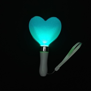 Logotipo de personalización Fiesta en forma de corazón Evento de concierto Dark LED stick <span class=keywords><strong>Glowstick</strong></span> - Product Image 1