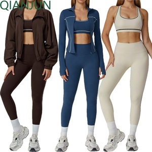 En Gros Ensemble de Yoga Actif pour Femmes : <span class=keywords><strong>Veste</strong></span> Zippée Ample à Col Montant et Legging <span class=keywords><strong>Taille</strong></span> Haute pour Sports de Plein Air, Gym et Fitness - Product Image 1