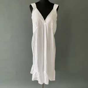 नई आगमन सेक्सी डिजाइन सफेद सूती Nightgown