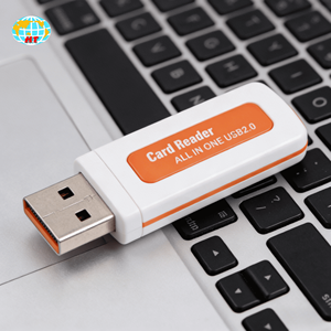 Lecteur de cartes mémoire multifonction 4-en-1 haute vitesse pour fournisseurs (SD/<span class=keywords><strong>Memory</strong></span> <span class=keywords><strong>Stick</strong></span>/MS/<span class=keywords><strong>M2</strong></span> TF) – Adaptateur externe USB 2.0 tout-en-un - Product Image 3