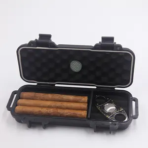 Factory Direct Sale of Frosted Tube Shaped Cigar Plastic Case Cigar Humidor with Foam Cigar Accessories Manufacturer