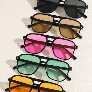 Nuevas gafas de sol con tachuelas para mujer, montura negra de PC, protección UV400, tipo 3, estilo aviador - Product Image 3