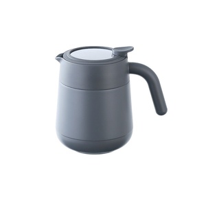 Carafe Thermique Moderne Minimaliste de Luxe Léger en Métal Acier Inoxydable 316 de 1450 ml avec Infuseur à Thé et Cafetière Isolée pour Maison et Bureau - Product Image 5