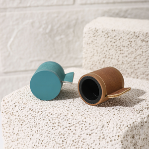 Chum Sang Trọng Rỗng Bơm Lại Thủy Tinh Đóng Gói Chai Tam Giác Không Thường Xuyên 50Ml 65Ml Chai Nước Hoa Với Uốn Phun - Product Image 4