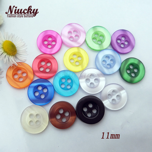 Giá Rẻ Giá 11Mm 4 Lỗ Vòng Rộng Cạnh Phẳng Pearlescent Nhựa Áo Sơ Mi Nút Cho Nam Giới Thủ Công DIY Hat Găng Tay Trang Trí - Product Image 1