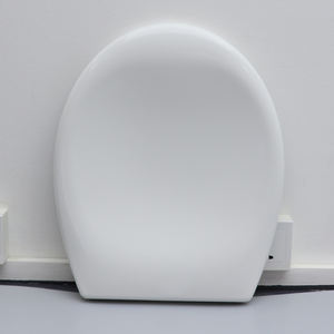 Venta caliente Accesorios de baño modernos Asiento de inodoro de una pieza Universal UF Cubierta de asiento de inodoro de <span class=keywords><strong>cierre</strong></span> <span class=keywords><strong>lento</strong></span> <span class=keywords><strong>Bisagra</strong></span> de liberación rápida - Product Image 2