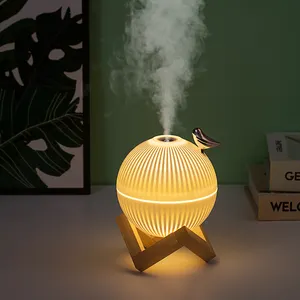 Humidificateur Lampe de Lune 330ml Mini Rechargeable USB Ultrasonique Veilleuse Humidificateur de Bureau Diffuseur d'Air avec socle en bois