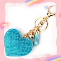 Porte-clés en forme de cœur, couleur unie, avec pendentif breloque pour sac, mignon et moderne, avec pompon