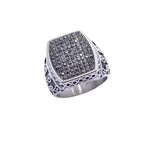 Men's <b>Titanium</b> Steel <b>Ring</b> With <b>Black</b> Stone Micro Pave Flower Design Retro Silver Color Fashion Jewelry Gift - Product Image 3