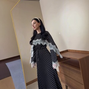 Robe élégante deux pièces 2026 style vintage à col rond, avec lacets et empiècements en dentelle, manches chauve-souris amples et coupe décontractée - Product Image 2