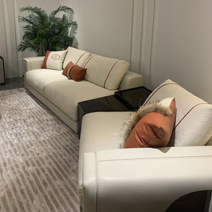 Canapé moderne avec des lignes distinctives Tangerine Accent - Product Image 2