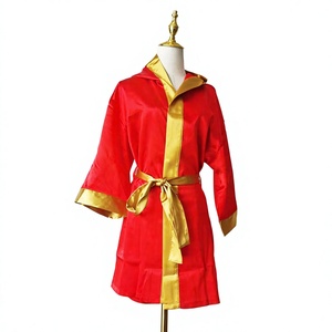 Robe de boxe en satin rouge avec bordure dorée, robe de combat personnalisée pour hommes, entraînement, compétition, Muay Thai, Kickboxing, vêtements légers - Product Image 1