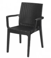 Chaise de salle à manger en plastique PP de style nordique Corde tissée à haut dossier Conception minimaliste empilable pour une utilisation en plein air dans un hôtel Caractéristiques Refroidissement