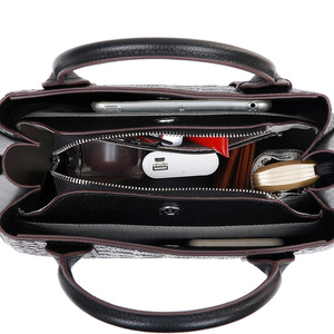 Bolso Tote con Patrón Clásico y Popular, Bolso de Hombro de Alta Calidad, Bolso de Mano de Cuero PU para Mujer - Product Image 3