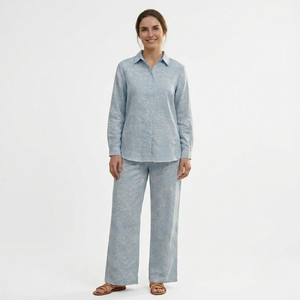 Ensemble de pyjama pour femmes, bleu clair, uni, manches courtes, boutonné sur le devant, en coton mélangé doux, respirant, pour l'été et l'automne - Product Image 1