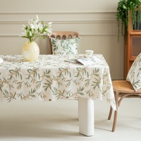 Collection printemps et été nouveauté nappe florale imprimée à bord coupé irrégulière imperméable pour la décoration intérieure