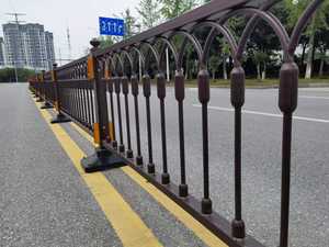 Barandilla de Seguridad Vial de Acero Galvanizado de Grado Diamante, Reflectante, con Clasificación de Impacto M68, para Carreteras Municipales, Aislamiento de Tráfico - Product Image 2