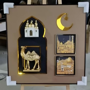 Dipinto 3D Fatto a Mano con Moschea, Cammello Intagliato in Oro e Calligrafia Araba, Grande Arte Murale a Tema Deserto per Decorazione Personalizzata - Product Image 3