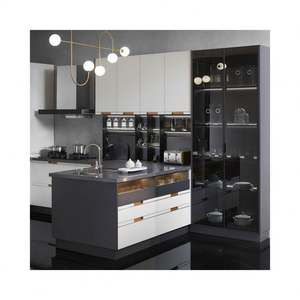 Armoires de cuisine en bois massif de luxe sur mesure avec conception gratuite, tailles et couleurs personnalisées, meubles d'armoire multifonctionnels - Product Image 5