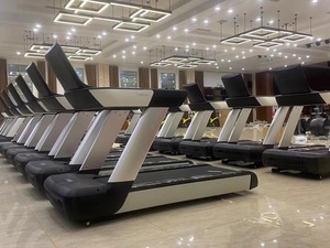 वाणिज्यिक भारी शुल्क ट्रेडमिल वजन घटाने वाले जिम और होम कार्डियो प्रशिक्षण के लिए बटन ऑपरेशन - Product Image 2