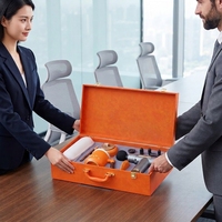 Hochwertiges Büro-Weihnachtsgeschenkset Luxuriöses Boxed-Geschenk Holzstift Regenschirm Tasse Faszienpistole Logo Anpassbar Geschäftliche Geschenksets