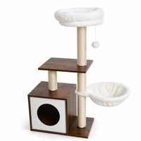 Arbre à chat en bois en gros avec armoire pour chat, entrée ronde, poteaux en corde de sisal et hamac en peluche pour petits chats OEM ODM
