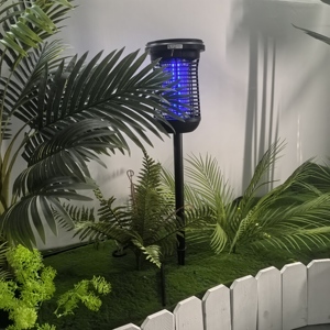 Solar Mosquito Repeller UV Bug Zapper Light and <strong>LEDlighting</strong> for Pest Control - Product Image 3