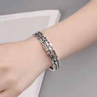 Un Scool of Fish Bracelet en alliage de zinc Poisson plaqué argent Bracelet ouvert réglable à trois couches Cadeau pour les amis Cadeau d'anniversaire