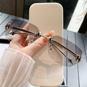 <b>Frameless</b> Chamfered Sunglasses Black PC Lens UV400 Type 3 Sunshades Unisex Y2K Style Star Pattern Small Square <b>Frame</b> - Product Image 3
