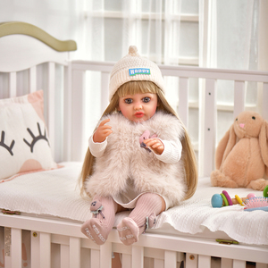 Vente en Gros : Poupée Bébé Reborn Réaliste de 55 CM avec Peau Peinte en 3D, en Vinyle, Kit Cadeau avec Accessoires pour Filles - Product Image 4