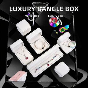 Élégante boîte cadeau en velours blanc pour bijoux, avec couvercle rabattable, pour ranger bagues, colliers et bracelets, idéale pour fiançailles et mariage - Product Image 2