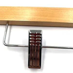 Appendiabiti antiscivolo di alta qualità con fondo in legno massello clip appendiabiti e gancio girevole 360