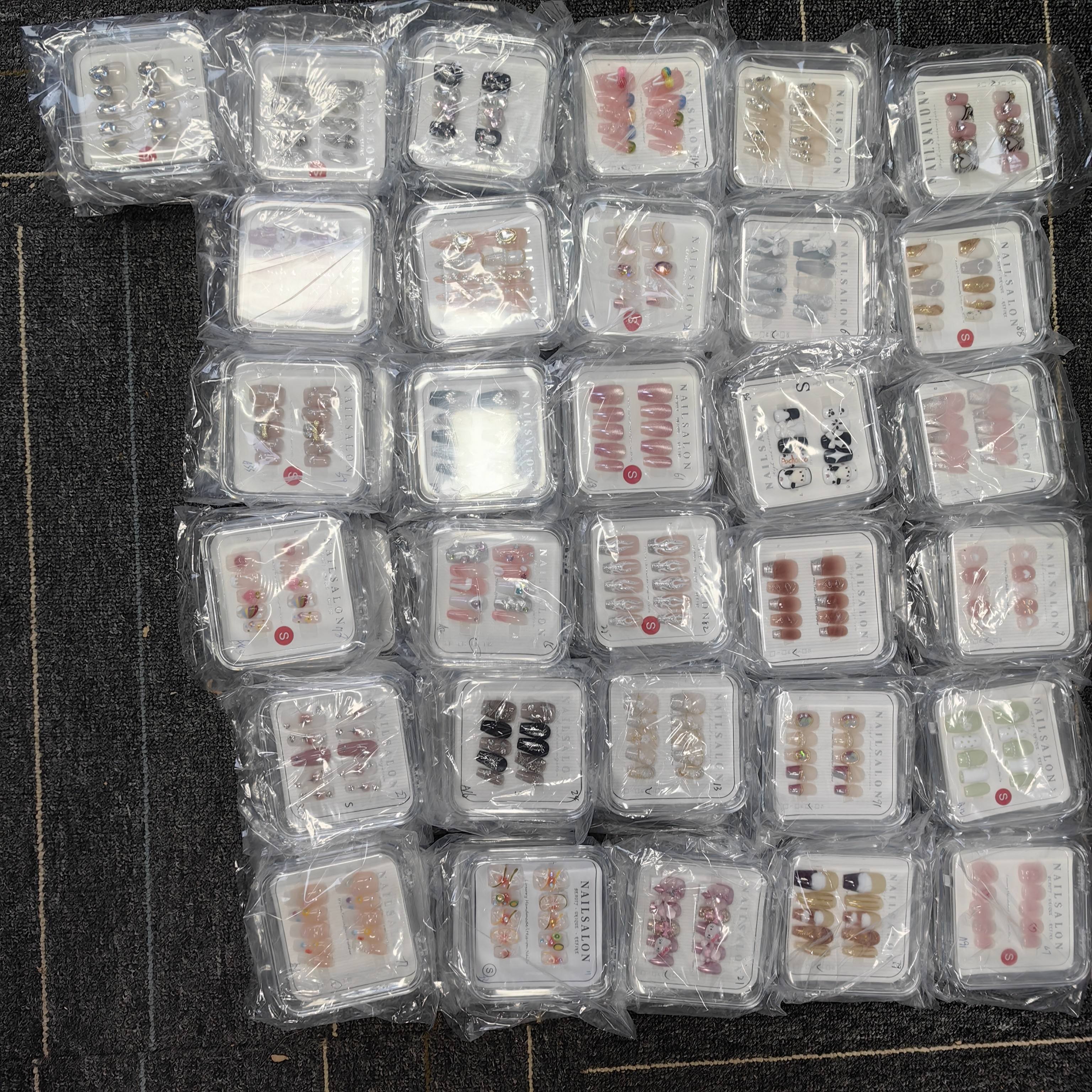 Nail Supplies Factory Directly Random Hand Made Press on Nails Discount Sale Designed Colored False Nails for Press Ons