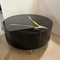 Table à café personnalisée de luxe moderne Table à thé ronde noire Table à café avec pieds en acier doré