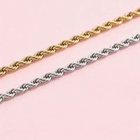 Collier long en chaîne torsadée moderne en acier inoxydable plaqué or 18 carats, élégant