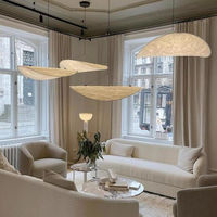Nordique Moderne Designer Lustre En Verre Danois Creative Restaurant Bar Hôtel Chambre Grande Lampe En Cristal De Chevet Petit Éclairage