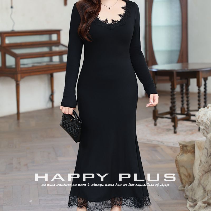 long sleeve black fishtail dress Savannah Black Lace Long Sleeved Maxi Dress main image 1