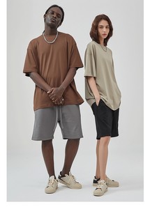 T-shirt Personalizzata con Logo, 100% Cotone, 305 Grammi, Stampa su Maglietta Pesante Oversize, Taglio Corto e Squadrato per Uomo - Product Image 4