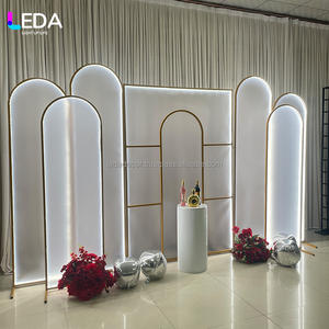Arche de mariage romantique LEDA, éclairage de scène LED, toile de fond dorée en fer, accessoires métalliques pour la décoration de mariage - Product Image 2