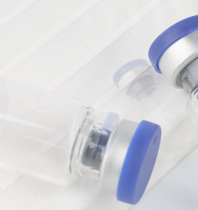 Poudre lyophilisée pour soins de la peau dans des flacons en verre avec bouchons à sertir bleus |   Grande quantité de flacons cosmétiques stériles prêts à être expédiés - Product Image 5